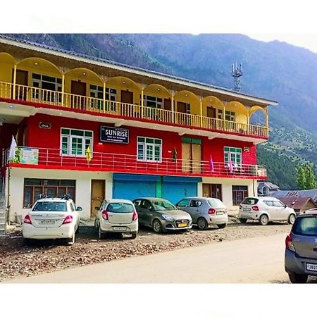 Sunrise Hotel And Restaurant Mastan Gurez Kanzalwan Exterior foto